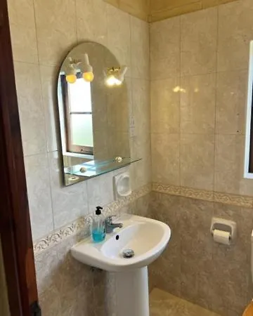 בית נופש 4 Bedroom With Private Pool Xewkija