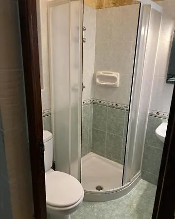 4 Bedroom With Private Pool Xewkija