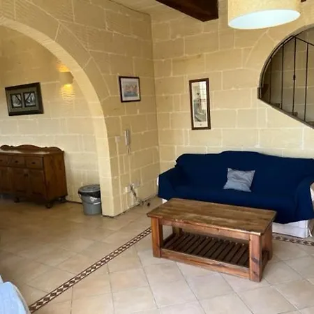 4 Bedroom With Private Pool * Xewkija