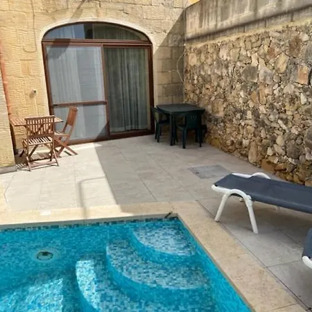 Feriehus 4 Bedroom With Private Pool